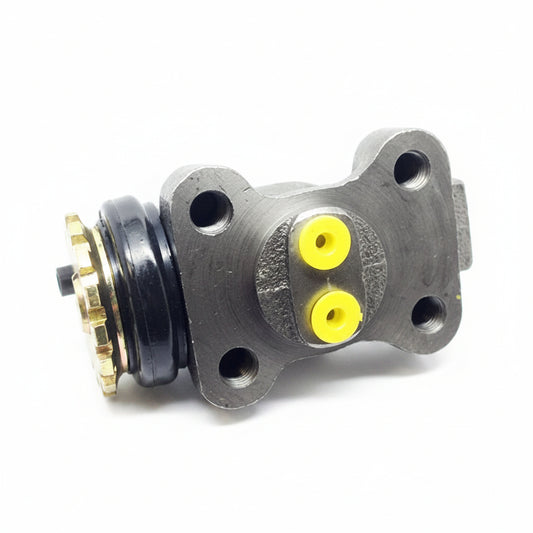 Bomba de rueda delantera Isuzu NPR 4HF1 tipo A derecha 1-1/8